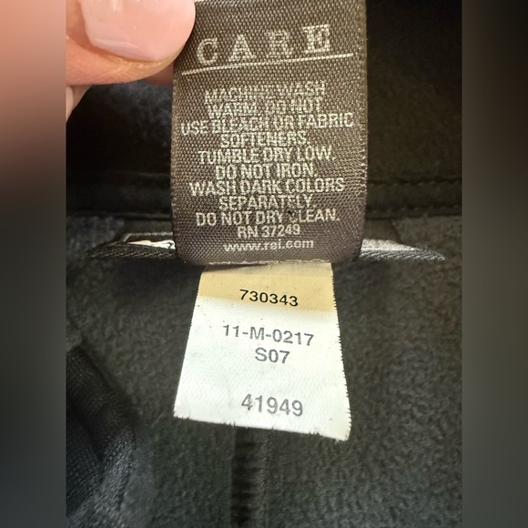 REI Men’s Polartec Gray & Black Zip-Up Hiking Outdoor Vest - Size Large - Picture 5 of 5